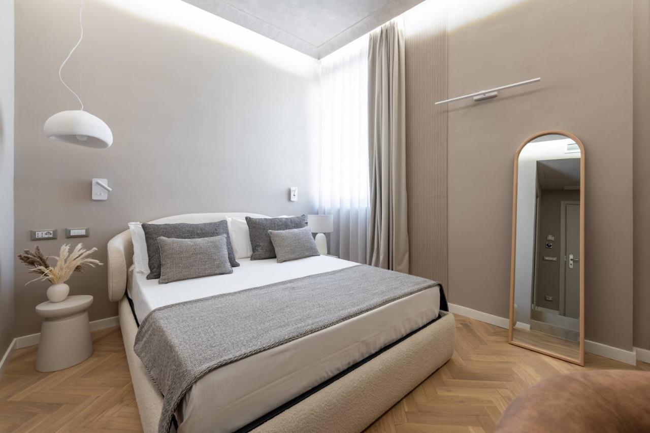 Duomo Collection Hotel Milan Exterior photo